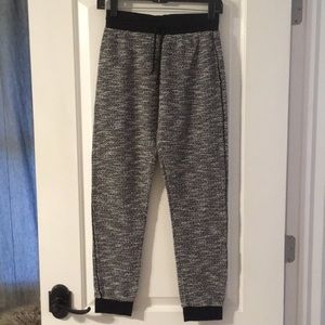 Versatile tweed effect sweat pants with piping